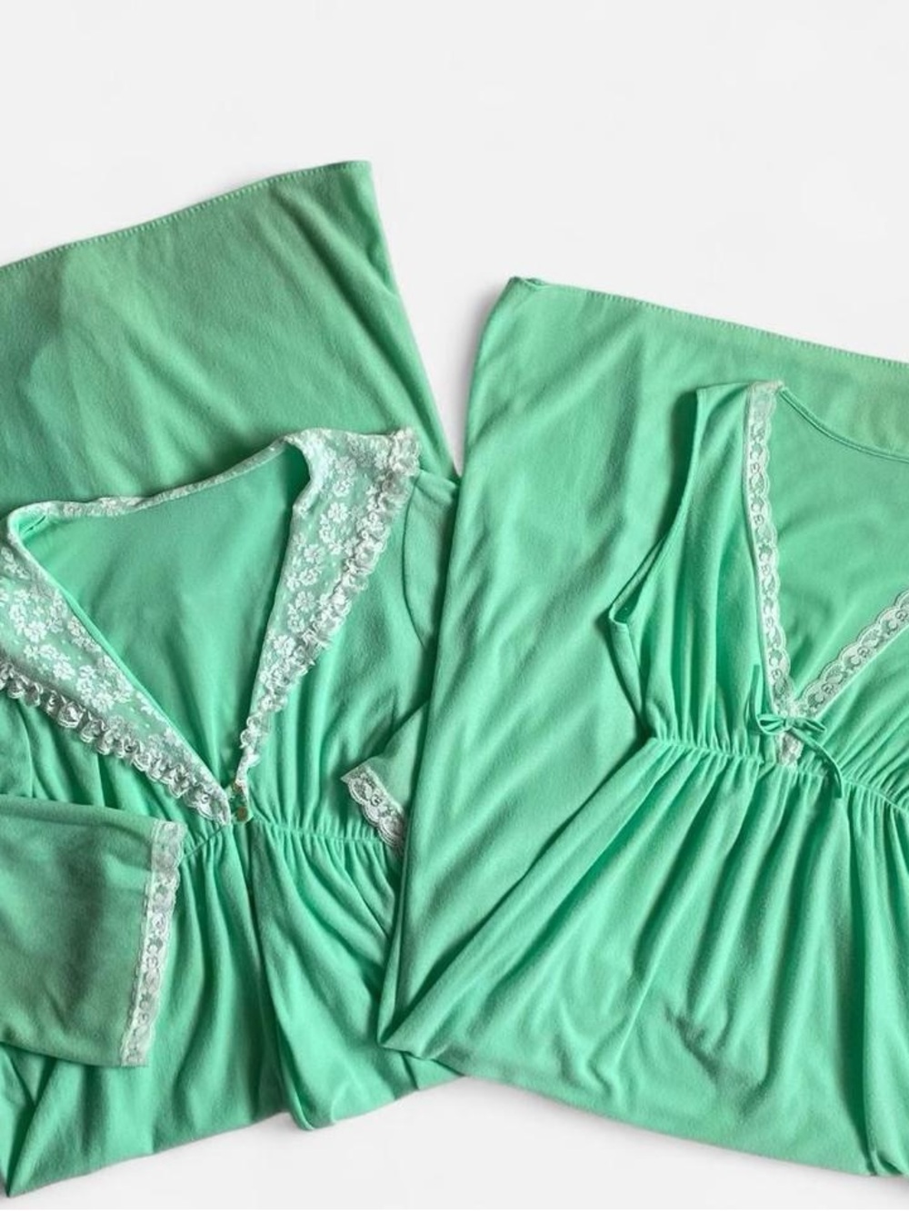 Vintage mint green robe & nightgown set